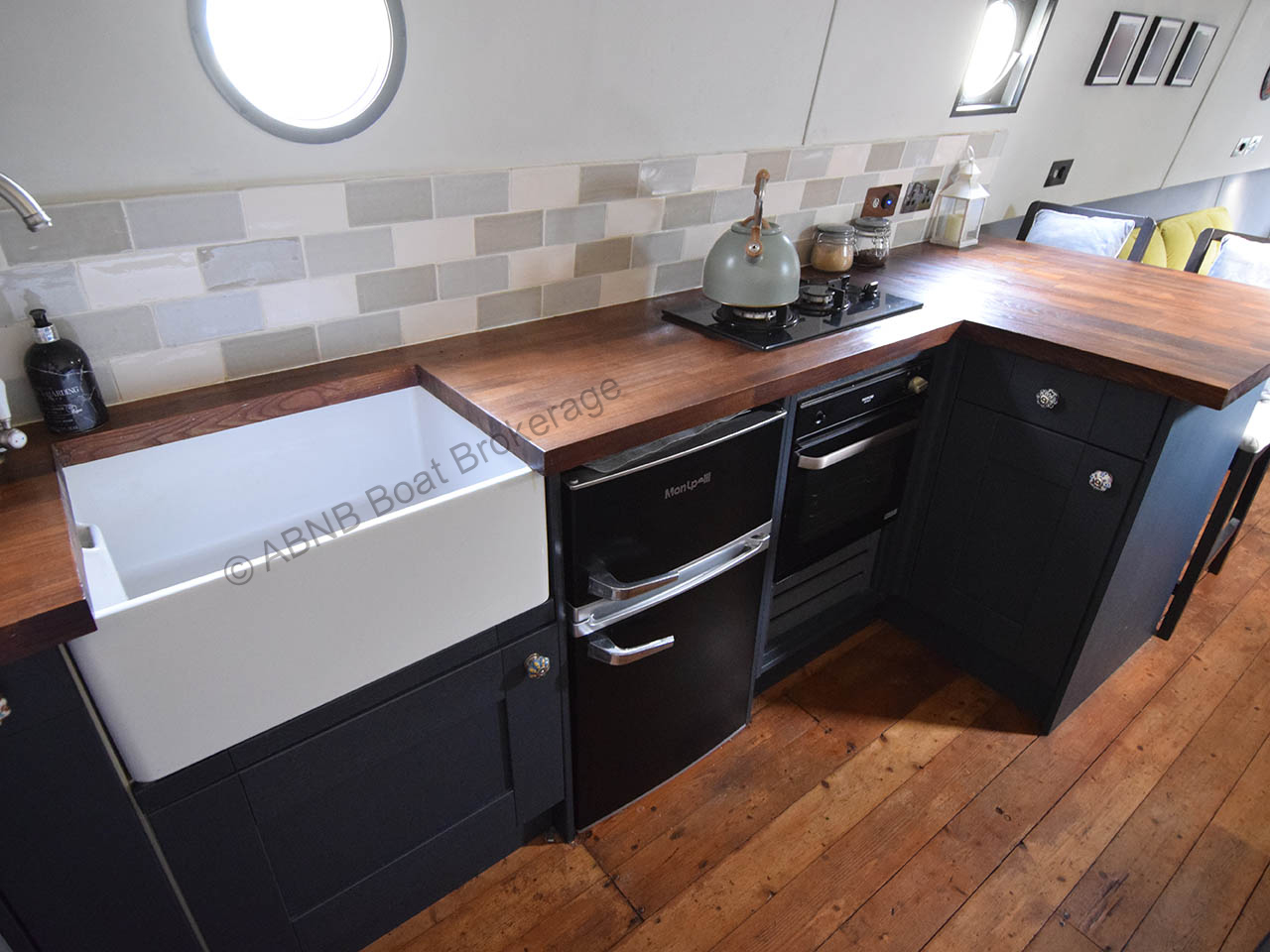 4089galley2L.jpg