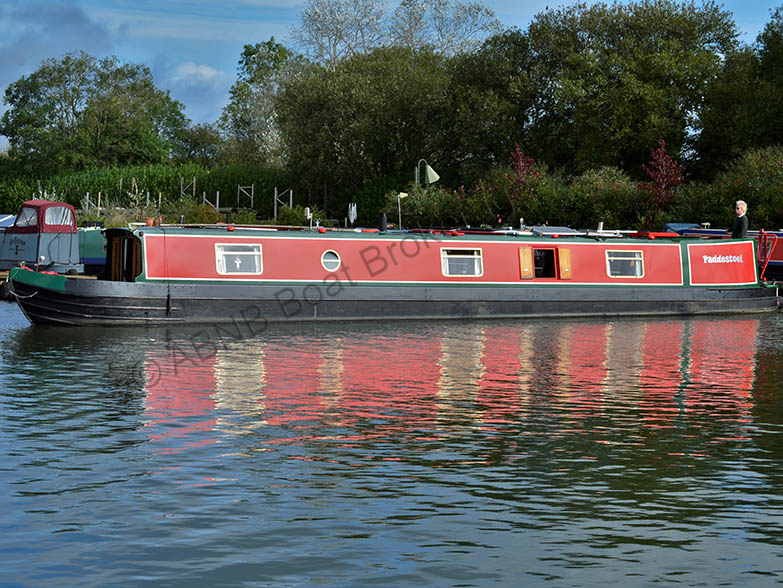 PADDESTOEL boat photo