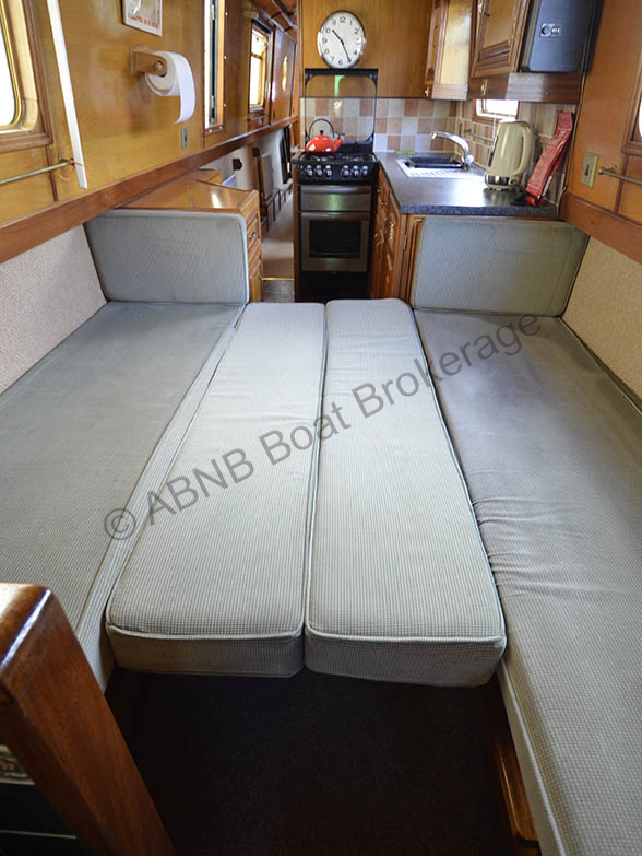 4151dbedLAP.jpg
